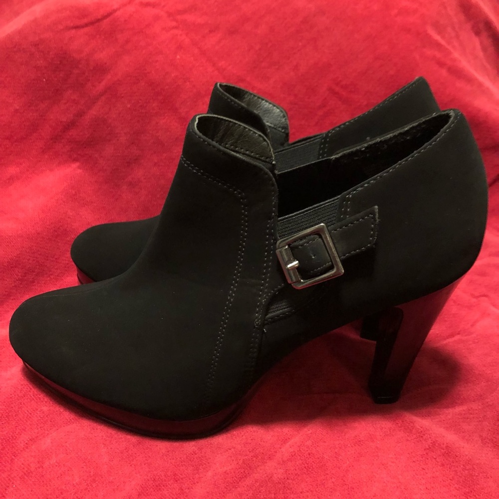 Fioni Faux Suede Black Ankle Boots